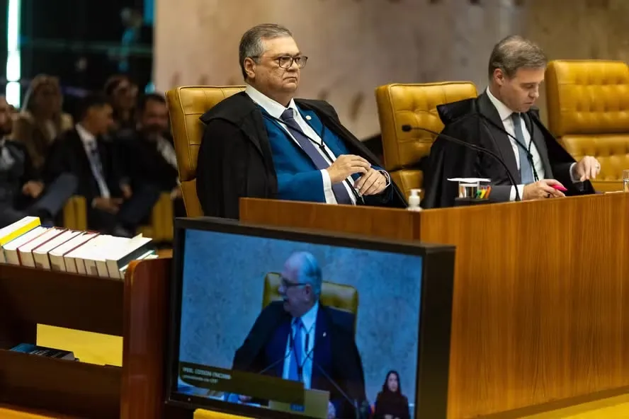 Sessão Plenária do Supremo Tribunal Federal (STF), Flávio Dino e André Mendonça. Foto: Brenno Carvalho / Agência O Globo