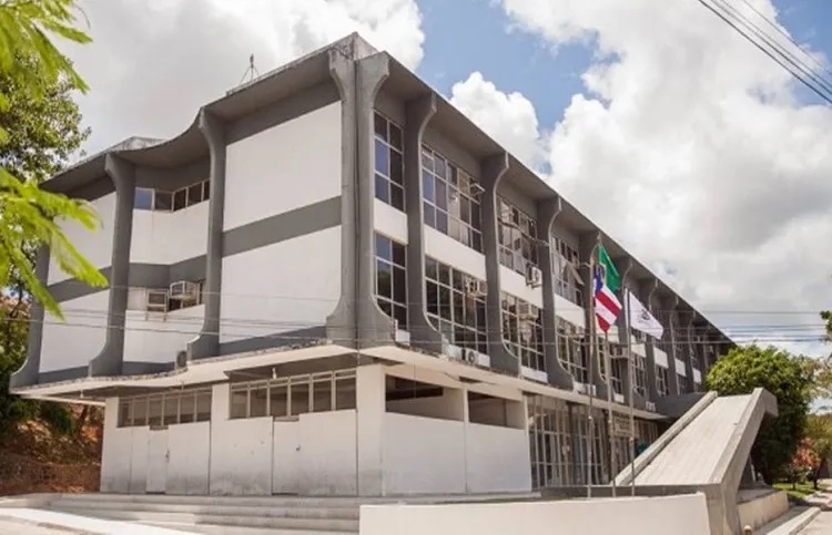Classificação final, contestada por denunciante, deixou três servidores da gestão aprovados no certame - Foto: Divulgação
