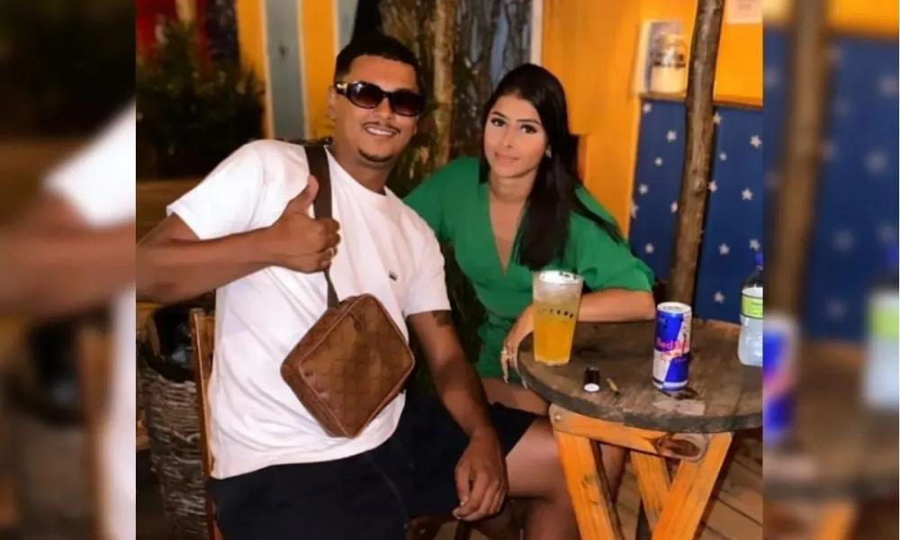 Bilhete com referência a facção é achado próximo de casal morto na BA. Foto: Reprodução/Redes Sociais