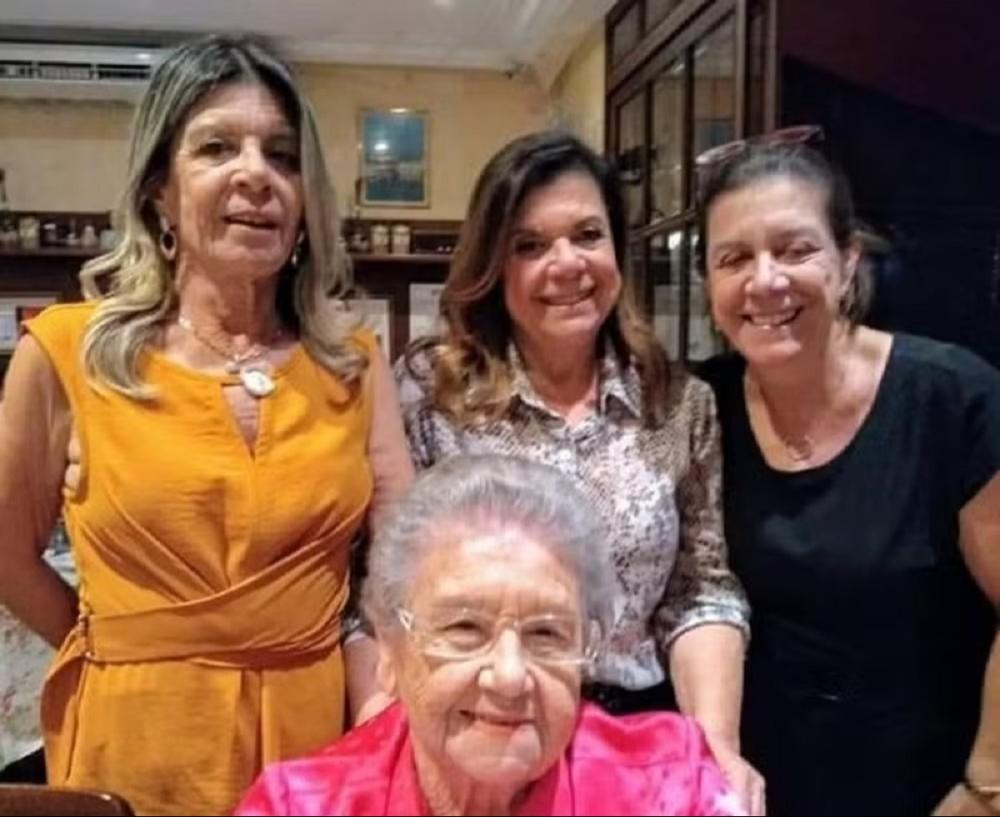 Família de Palmirinha Foto: Reprodução