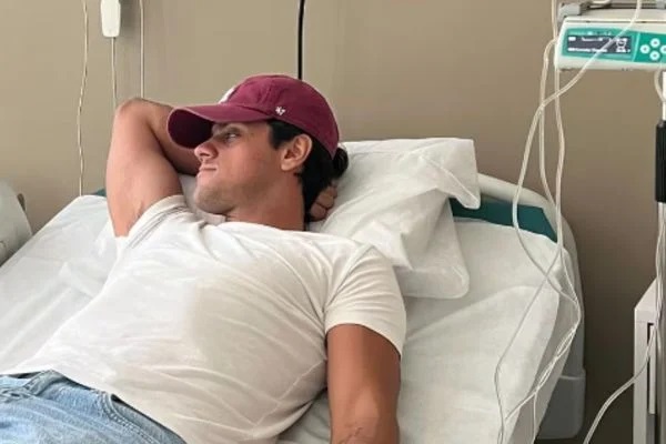 Felipe Simas. Foto: Reprodução