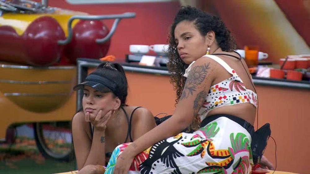 Fernanda, em conversa com Giovanna Pitel