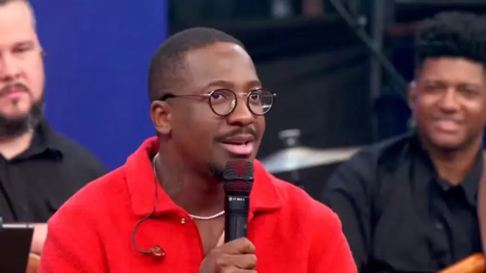 Mumuzinho participou do Altas Horas. Foto: Reprodução/Globo 