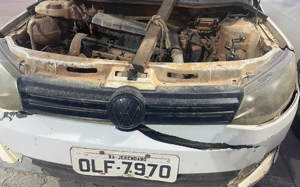 Veículo da Prefeitura de Jeremoabo, na gestão Deri do Paloma. Foto: Divulgação
