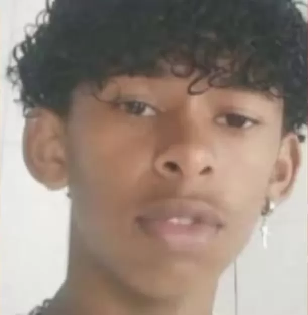 Davi Moreira morreu após ser internado em cidade na Bahia. Ele contou que amassou uma borboleta e injetou na perna o líquido que saiu do inseto. Foto: Reprodução/Redes Sociais