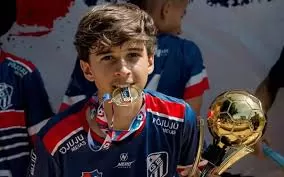 Jovem jogador de futebol de 14 anos morre após passar mal durante partida em Goiânia. Foto: Reprodução/Internet