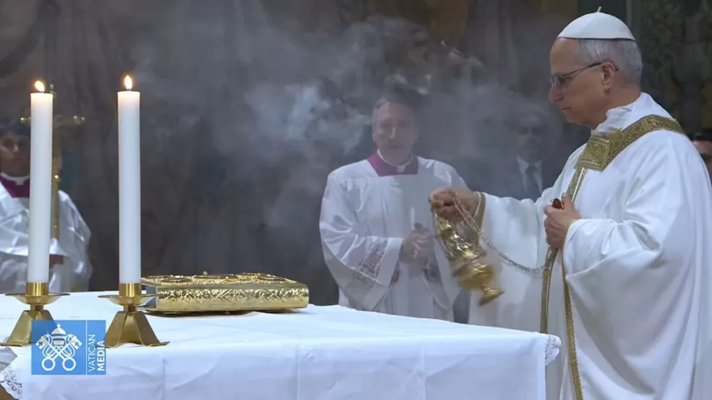 Missa não é aberta ao público, mas é transmitida online. Foto: Reprodução/Vatican News