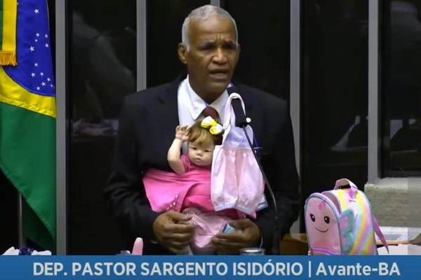 Pastor Sargento Isidório na Câmara de Deputados. Foto: Reprodução/ Câmara de Deputados