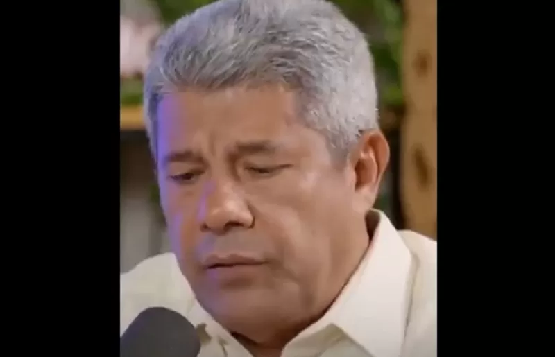 O governador Jerônimo Rodrigues no podcast “Fala, Jero!”. Foto: Reprodução