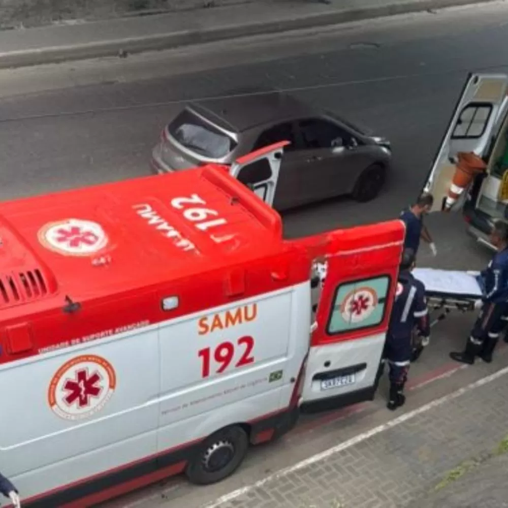 Jovem em surto se joga de viaduto em Candeias e fica em estado gravíssimo. Foto: Reprodução