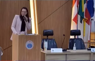 Vereadora Lígia Costa Rosa denuncia ameaças de morte durante sessão na Câmara de São Francisco do Conde. Foto: Reprodução/Vídeo