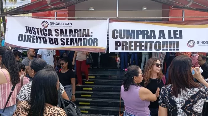 Justiça determina que Prefeitura de São Francisco do Conde pague salários atrasados em até 48 horas