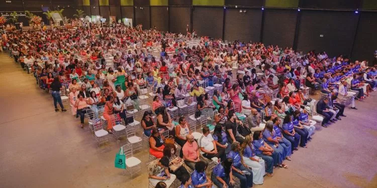 Candeias realiza Jornada Pedagógica 2026 com Carlinhos Brown e Renato Piaba no Armazém Convention. Foto: Divulgação