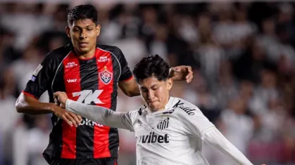 Com placar de 3 a 1, Santos supera o Vitória e sobe na tabela