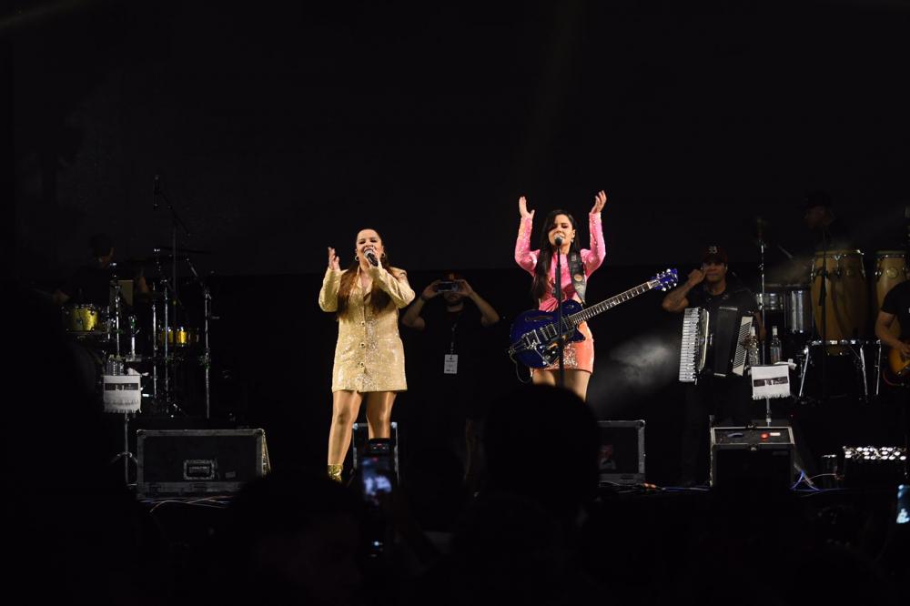 Maiara e Maraisa na primeira noite do Arraiá Joia do Recôncavo